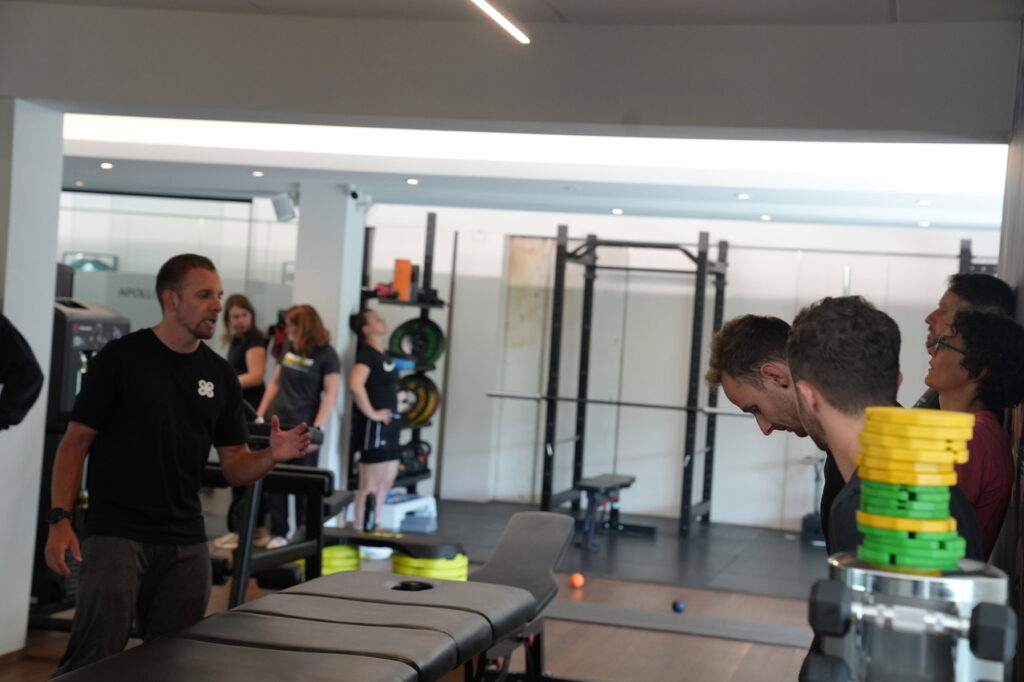 BAPT opleiding personal trainer - praktijkoefening in de gym